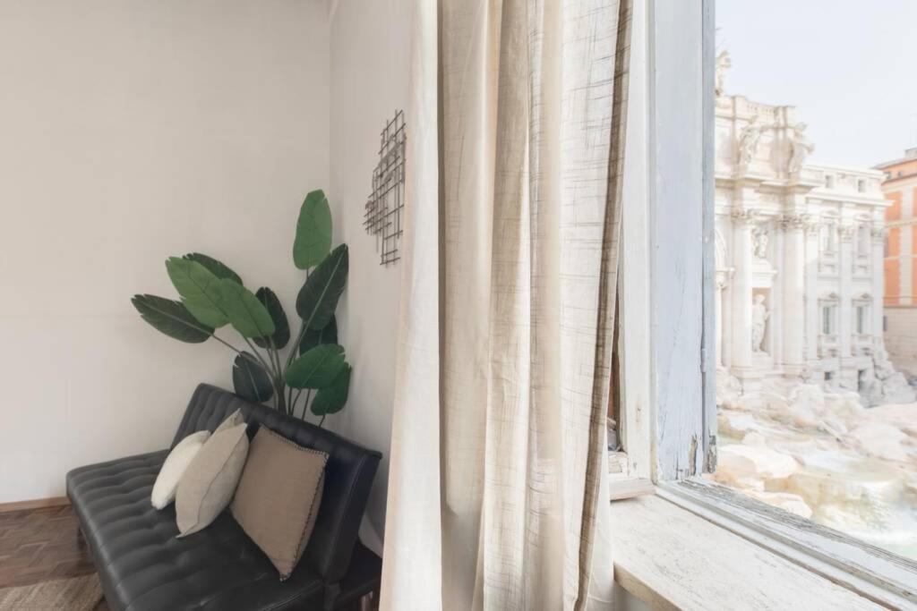 Iflat Trevi Fountain At Your Feet Roma Exterior foto